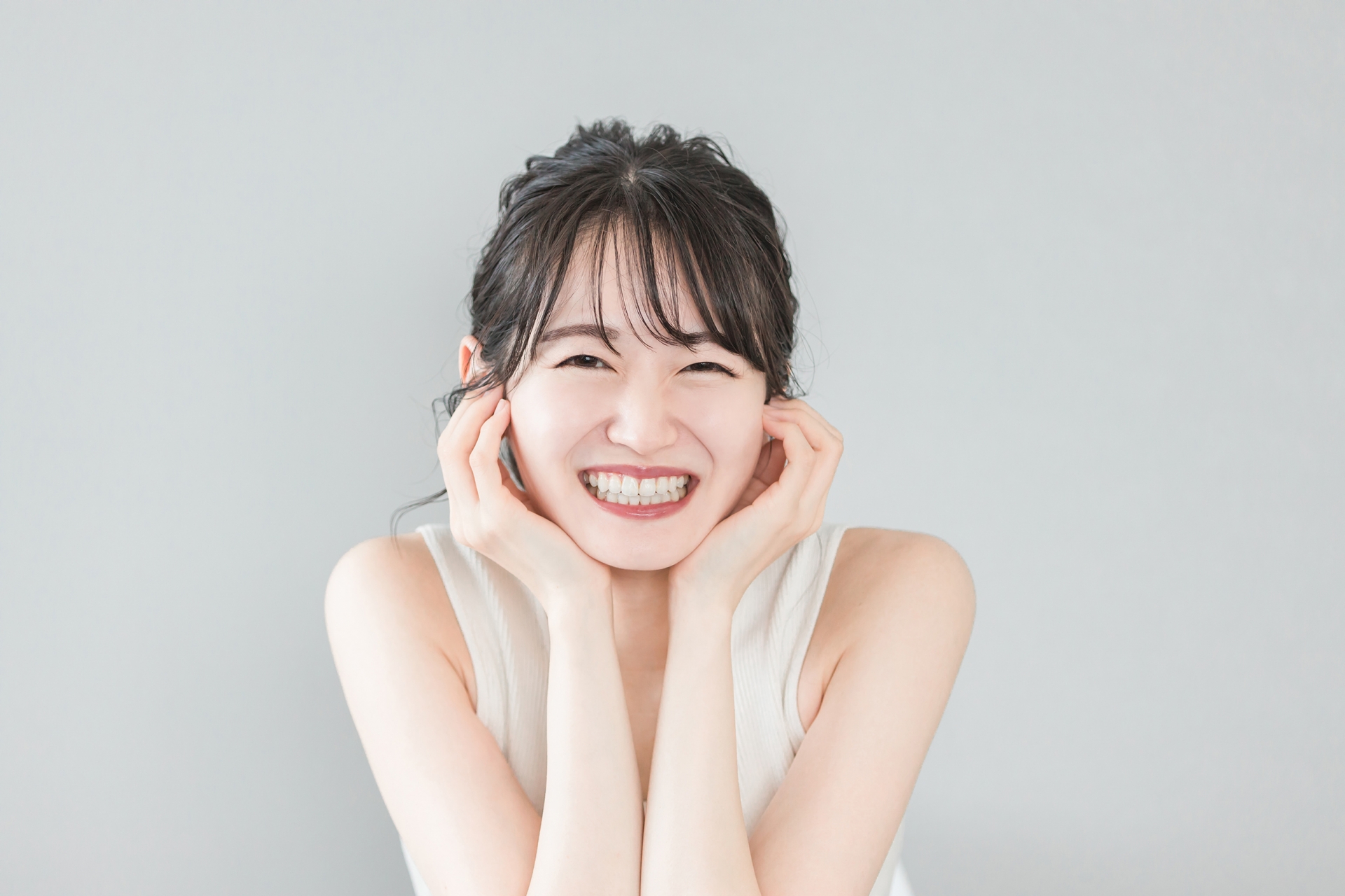 大人の歯列矯正、あなたの新しい笑顔へ